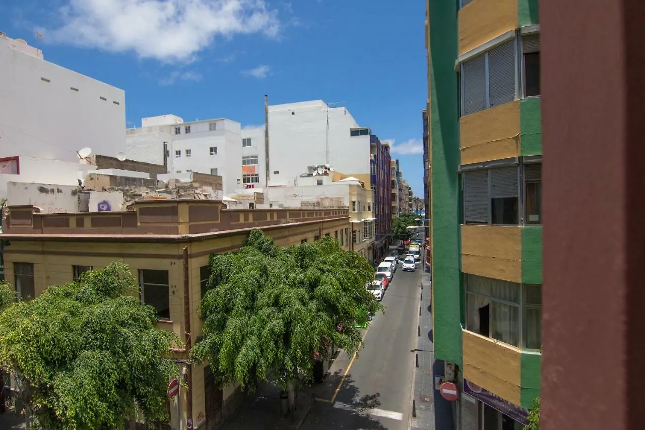 Homeforguest Stylish And Modern Apartment Overlooking Las Canteras Las Palmas de Gran Canaria