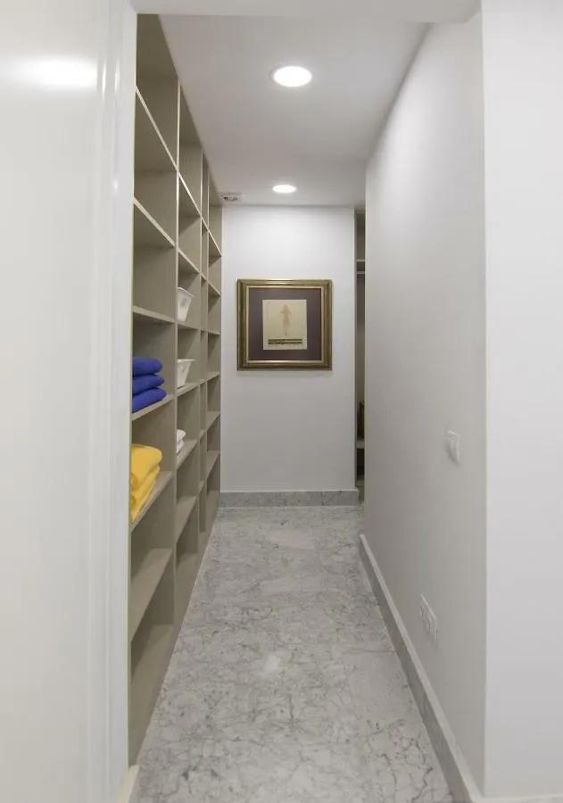 Homeforguest Stylish And Modern Apartment Overlooking Las Canteras Las Palmas de Gran Canaria